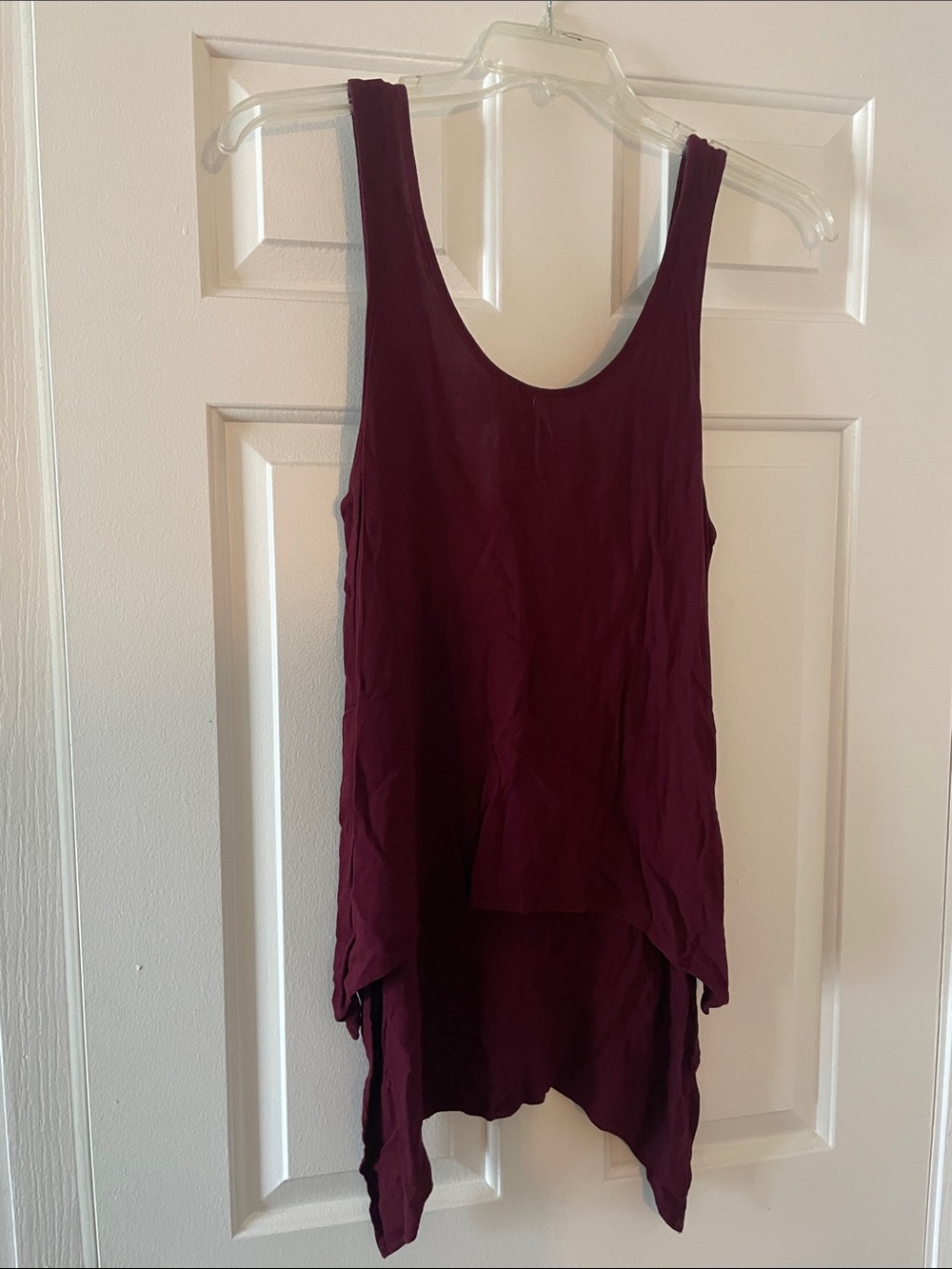 Astr Sleeveless Hi-Low Tank Top - Wine